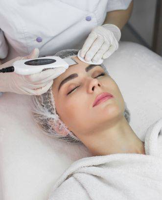 Soin de visage hydrafacial